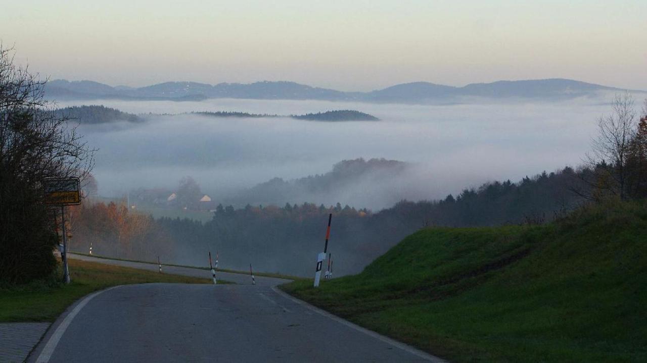 Ferienwohnungen Bauer - Auszeit mit Ausblick Zenting Exterior foto